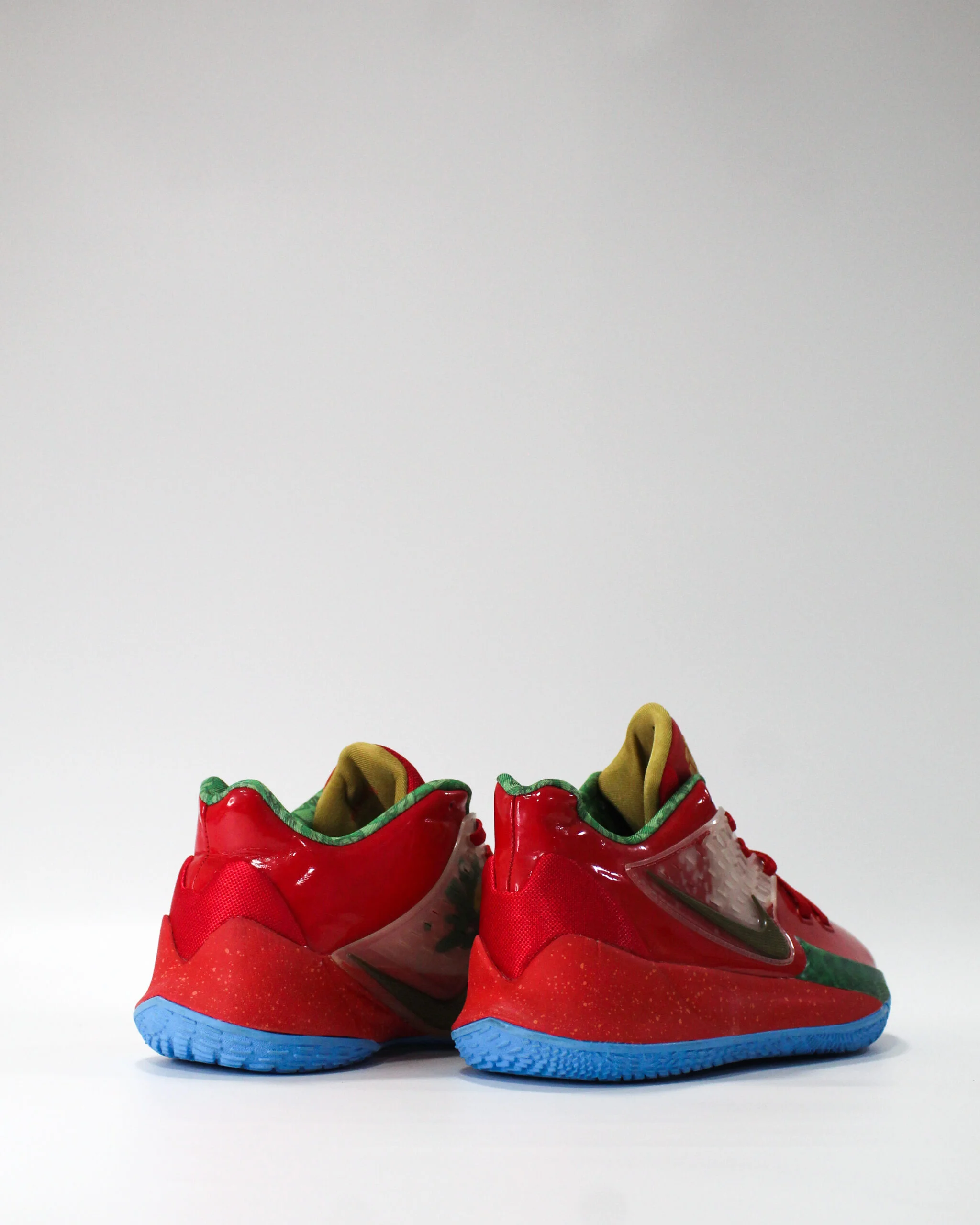 Nike kyrie low Bob esponja- Don cangrejo