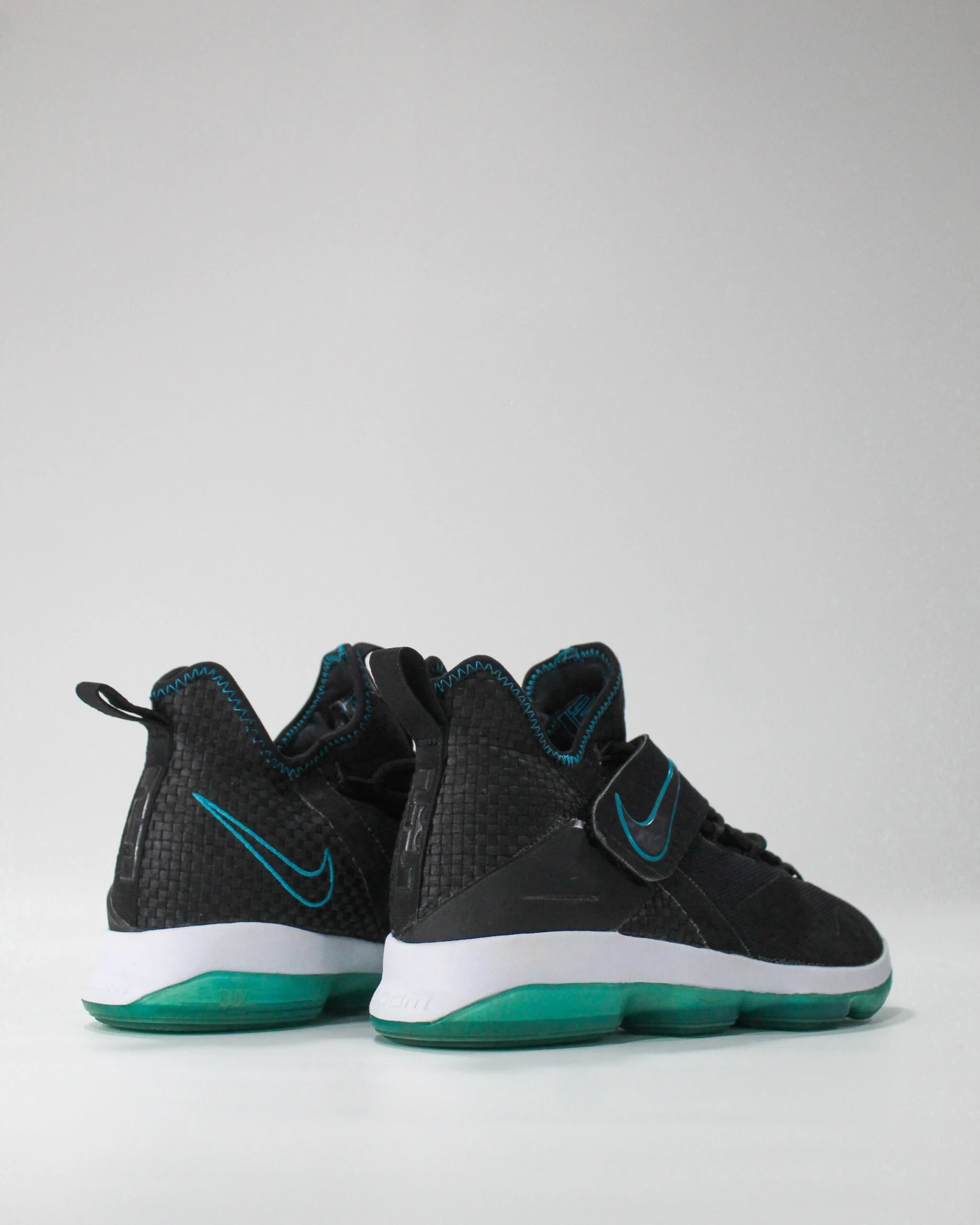 Nike Lebron 14 Red Carpet