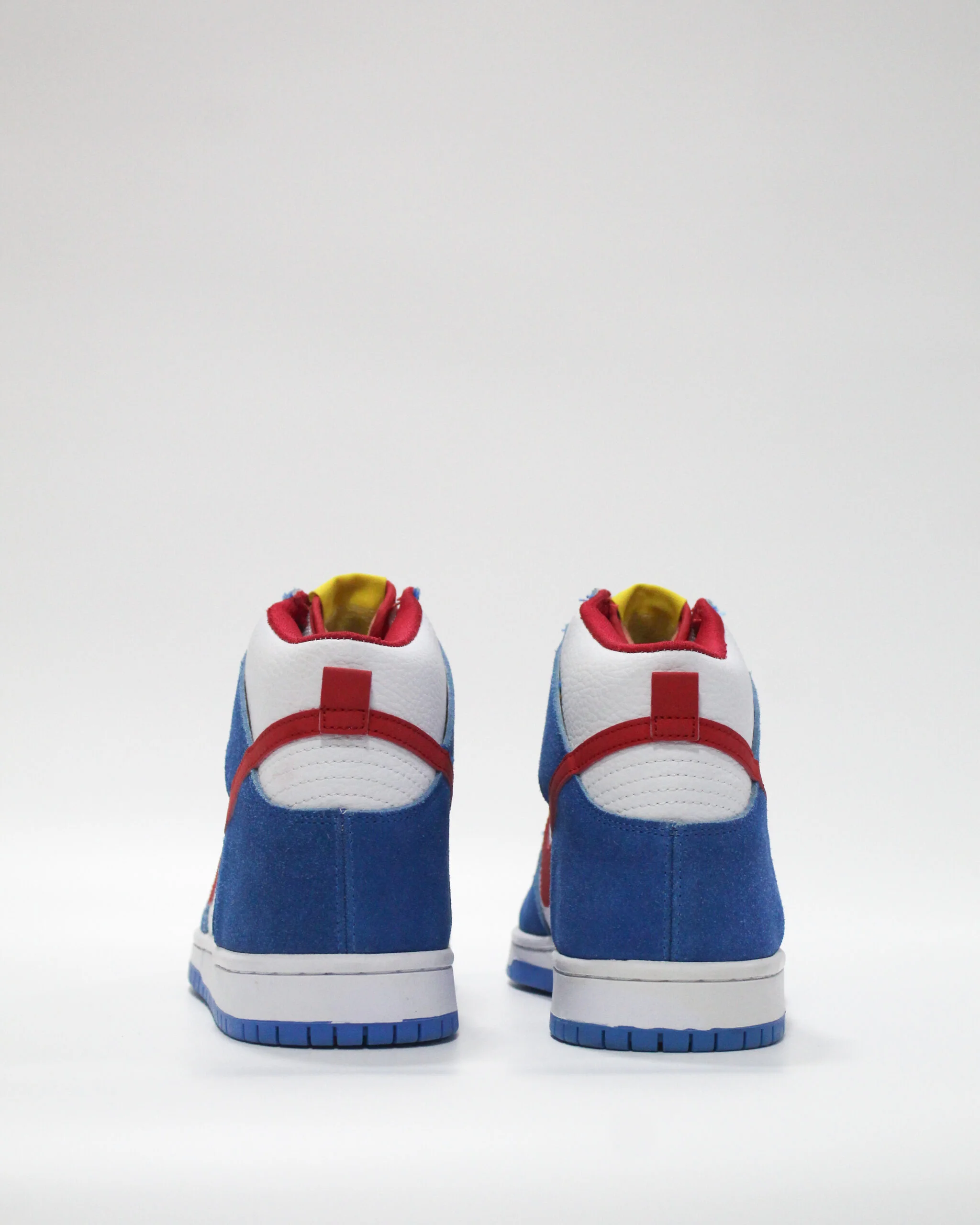Nike SB Dunk High Doraemon