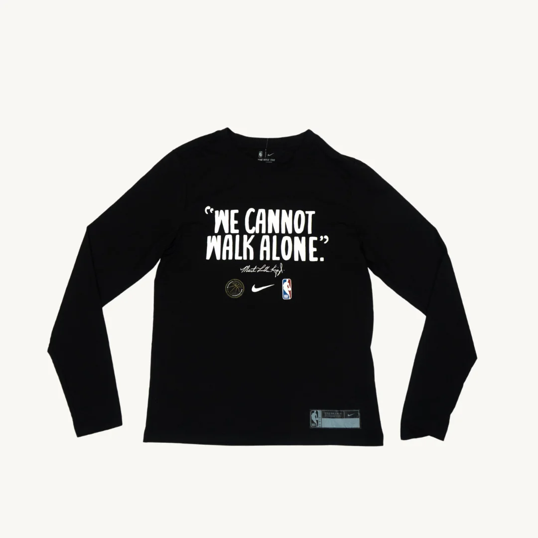 Polera Manga Larga Nike NBA