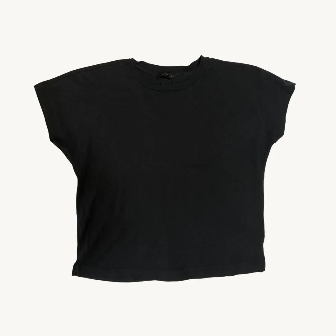 Polera Pigalle Essential - Negro Carbón