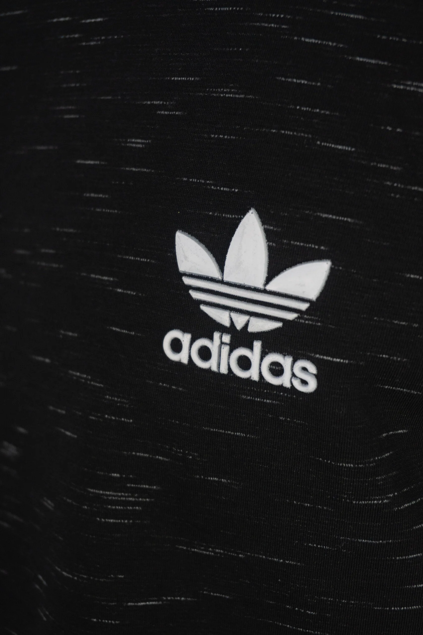 Poleron Adidas Negro con puntitos