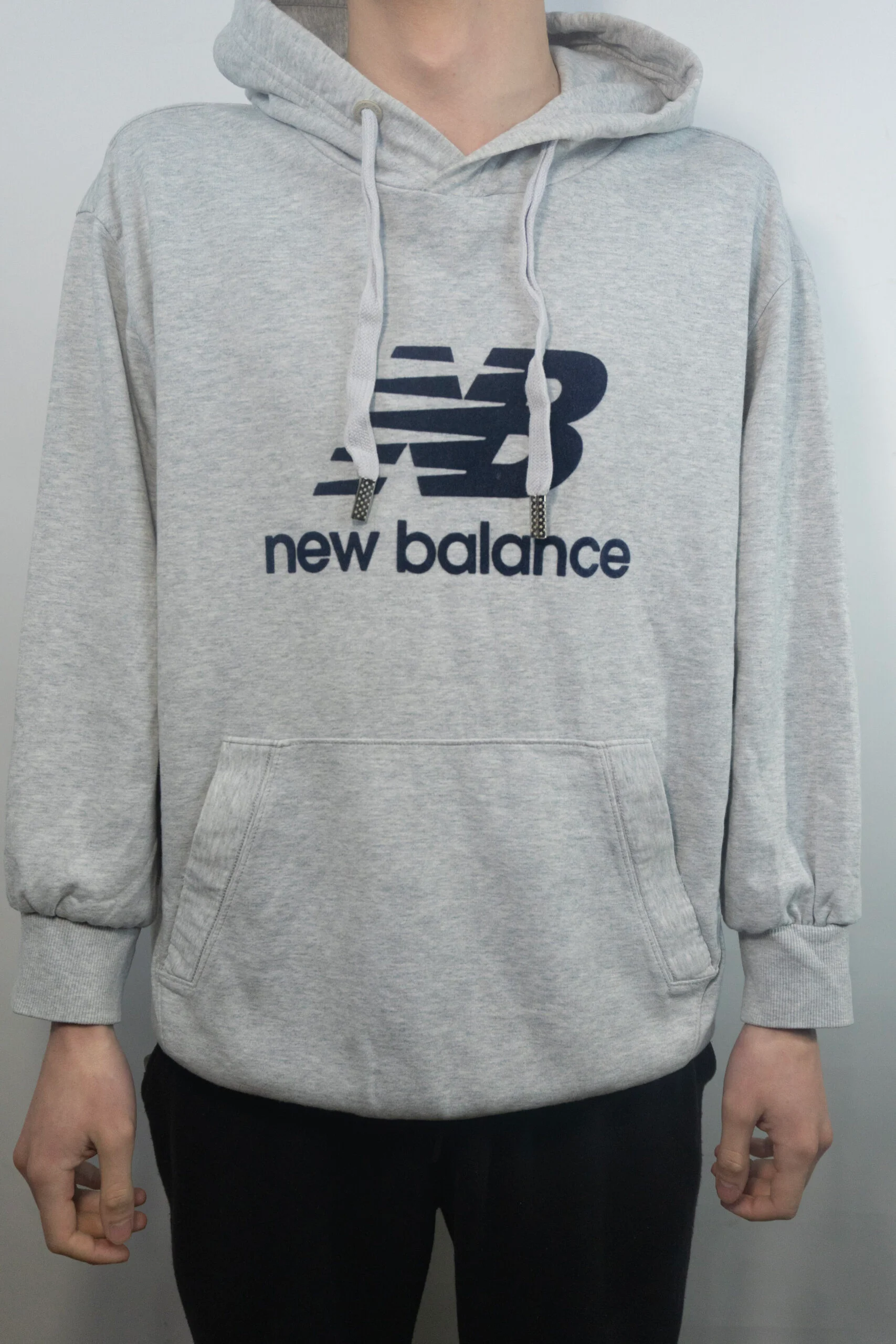 Poleron Gris New Balance