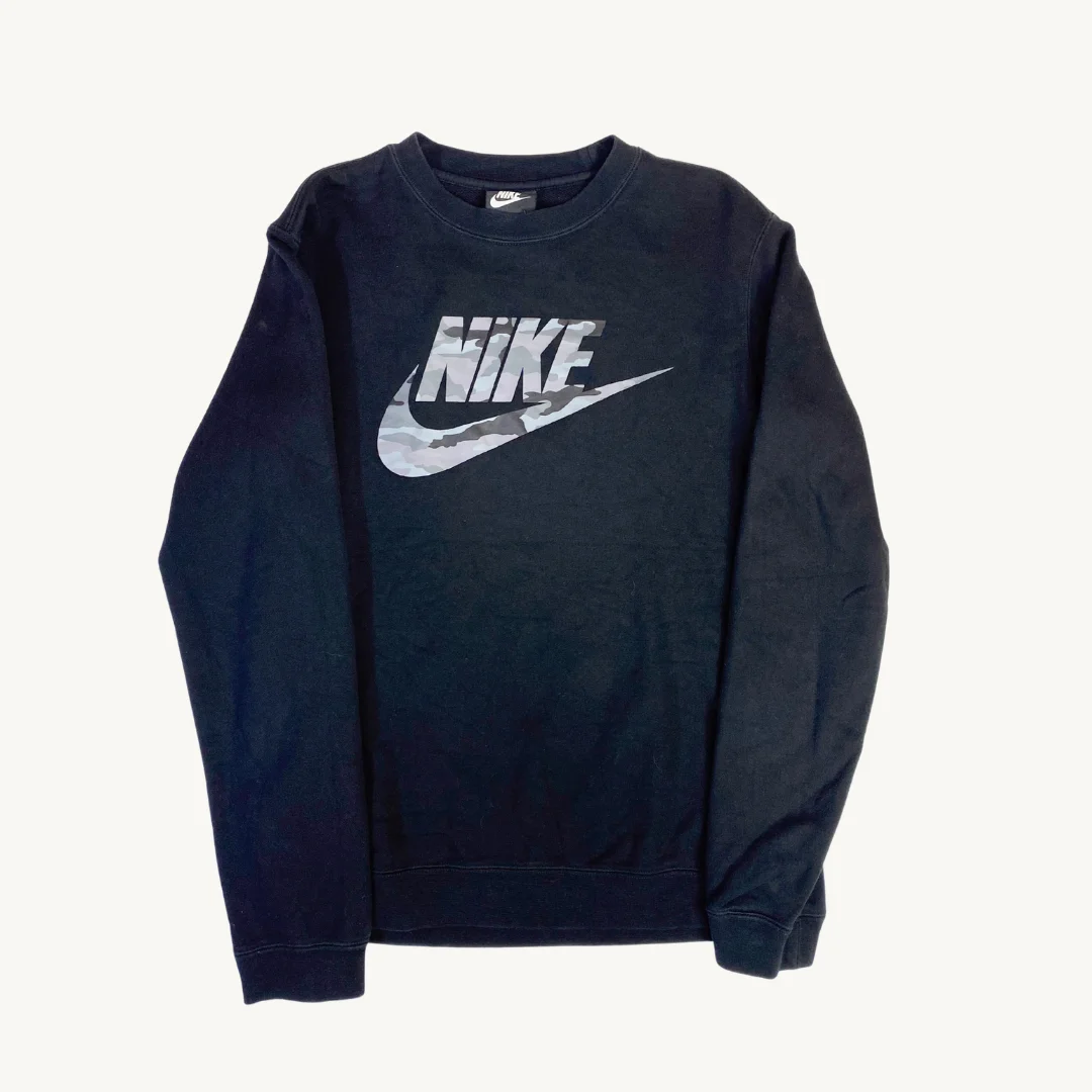 Poleron Nike de Cuello Redondo con Logo Camuflado en Negro