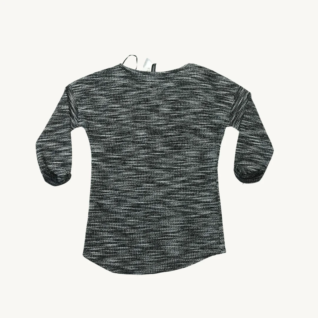 Nombre del Producto Polera H&M Divided en Punto Jaspeado Blanco y Negro — foto 2