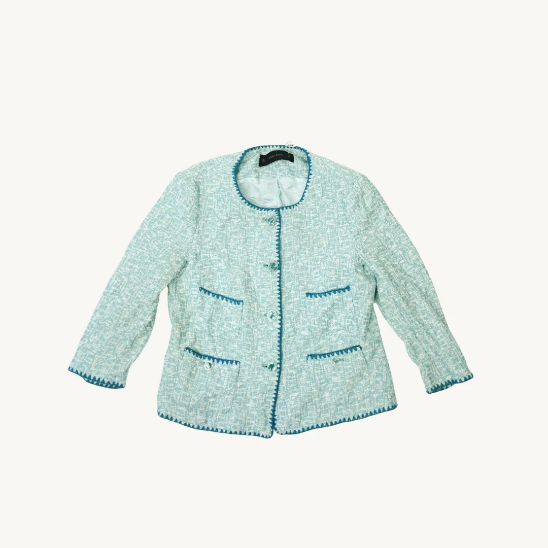 Chaqueta Zara de Tweed Celeste de Algodón con Cuatro Bolsillos y Ribete Azul