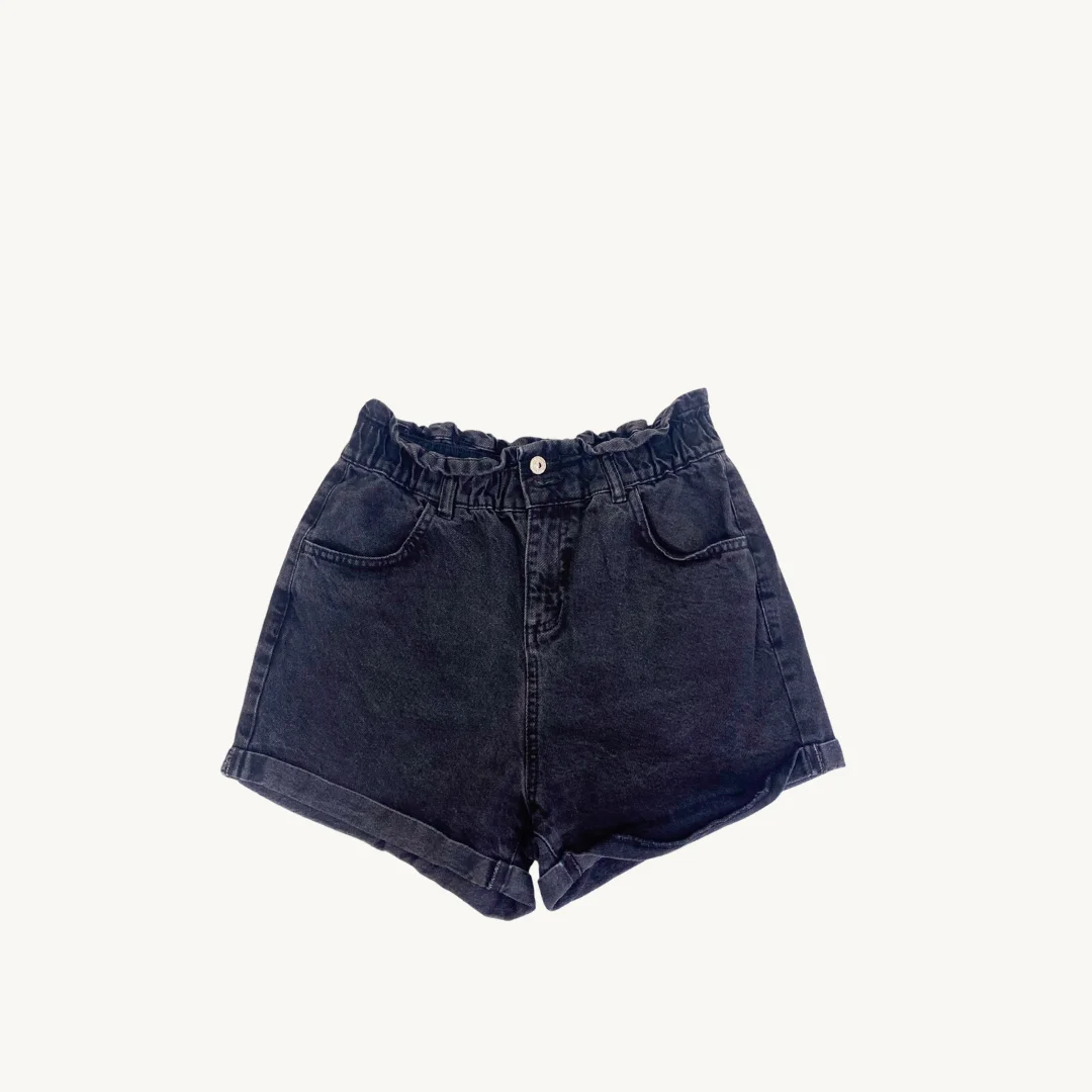 Short de denim negro con cintura elástica estilo Paperbag