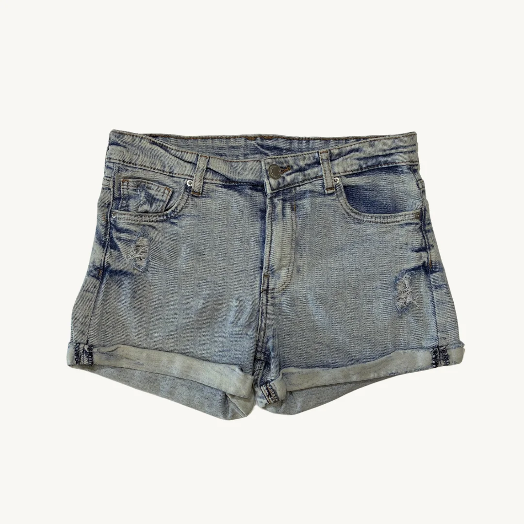 Short de Mezclilla Celeste - Calce Clásico con Doblez