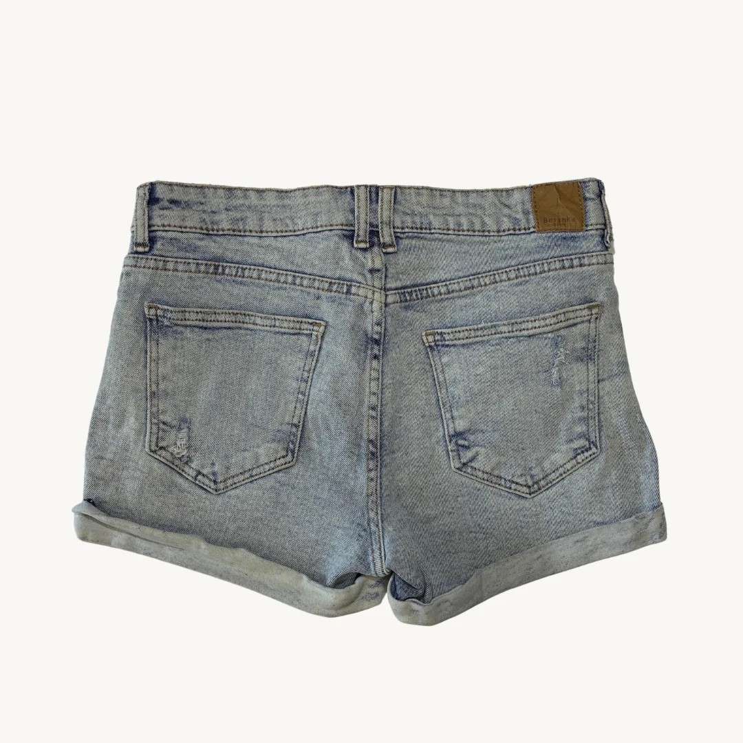Short de Mezclilla Celeste - Calce Clásico con Doblez