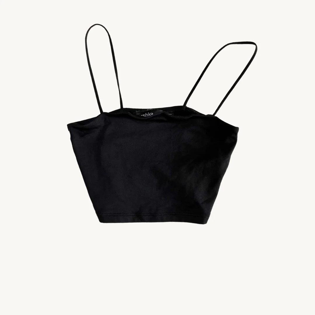Top Corto Bershka - Negro con Tirantes Finos