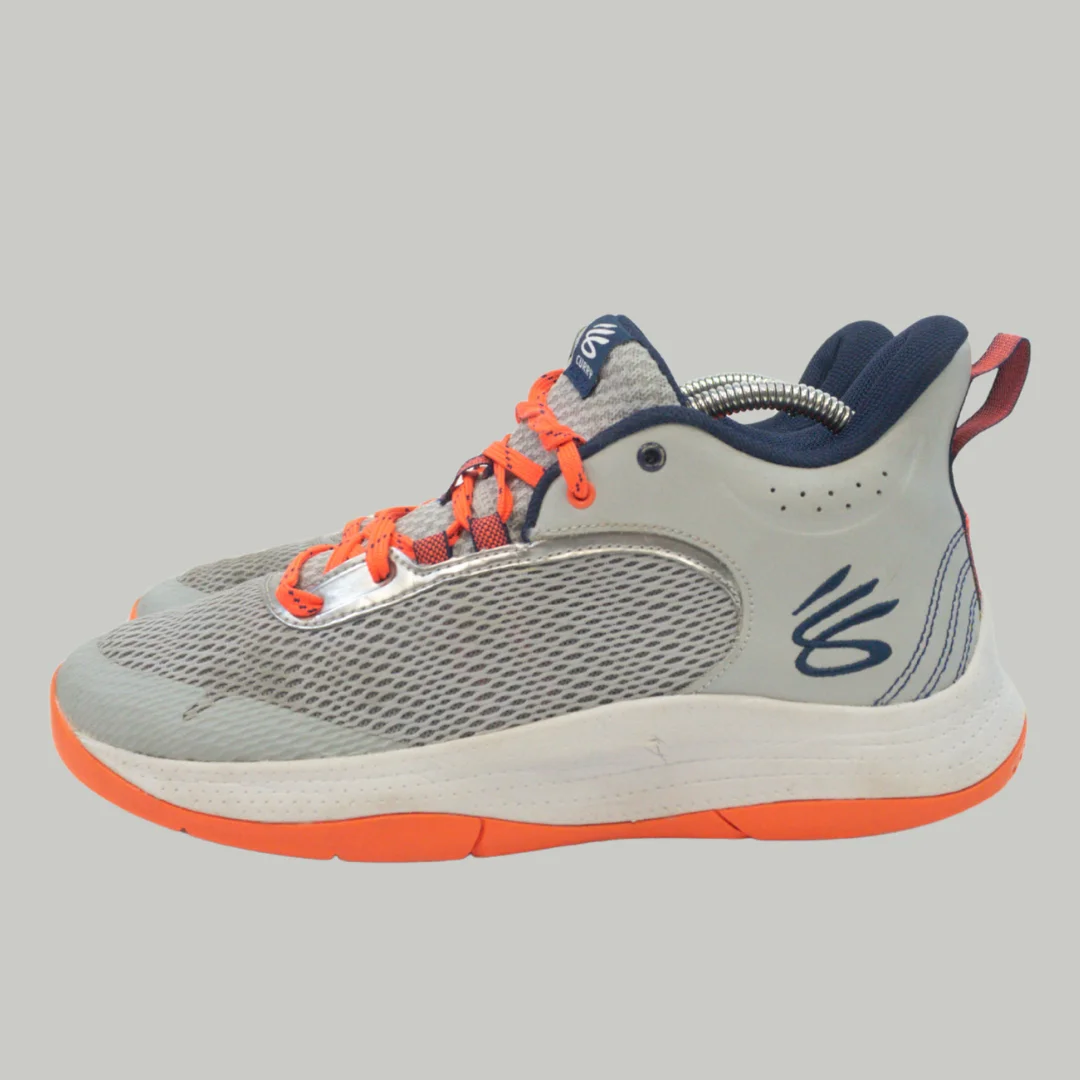 Zapatillas de Baloncesto Under Armour Curry Gris y Naranja